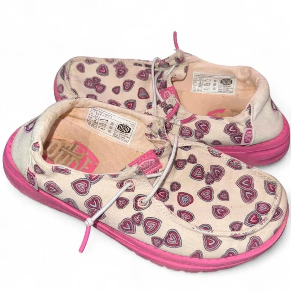 Hey Dudes Hearts Valentines‎ White/Pink Slip on Shoes Youth 3/Ladies 4